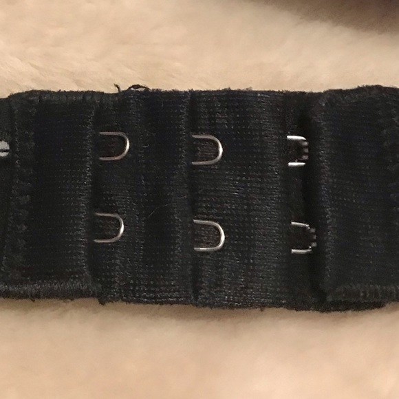 Tommy Hilfiger 34C push up Balconette bra black with gray polkadots and lace - Picture 8 of 8